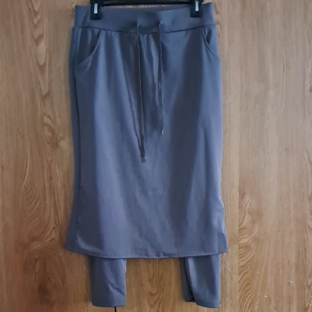 Gray Women's Athletic Skirt With Attached Leggings